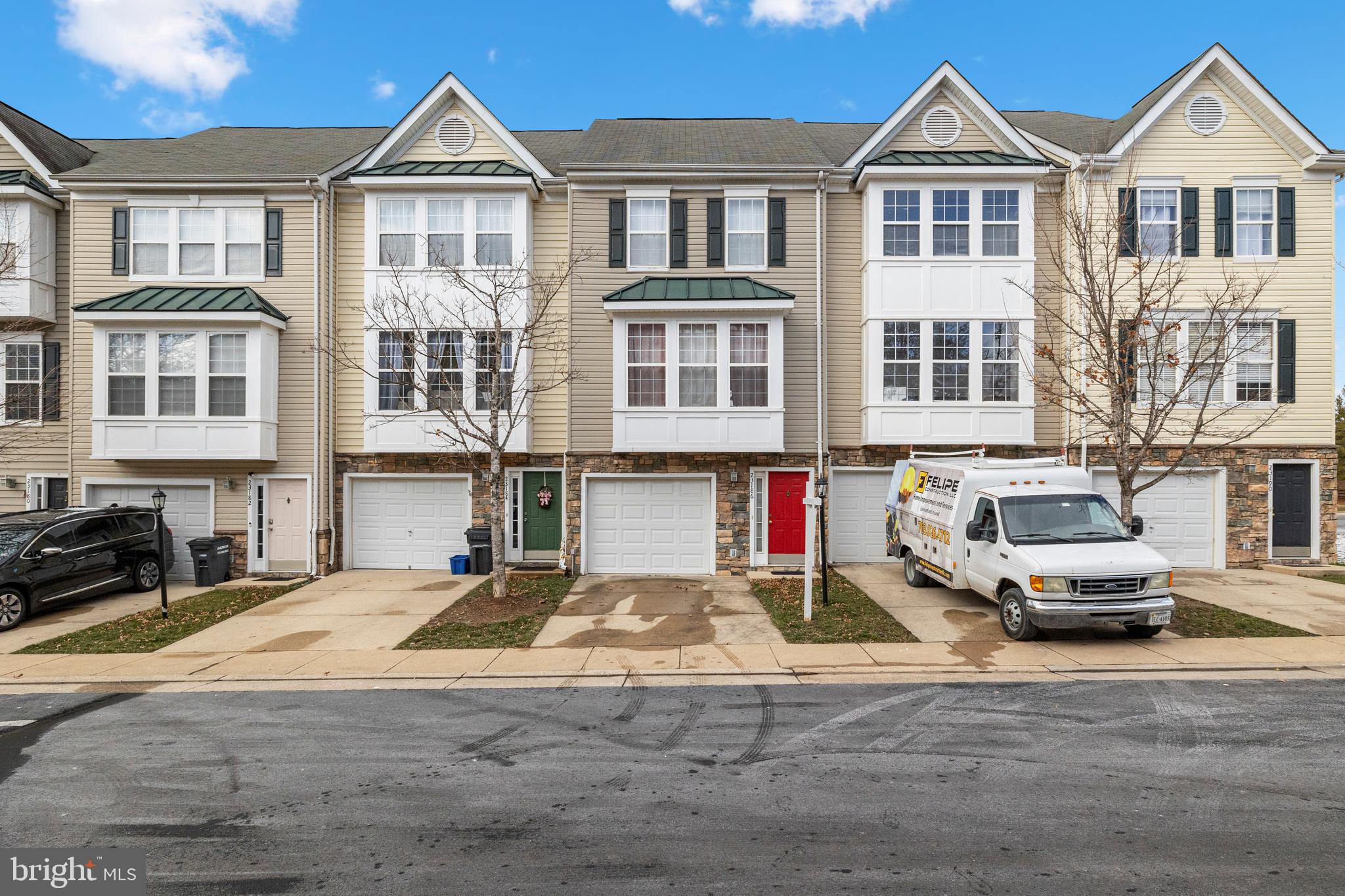 Photo of 23186 Blackthorn Sq in Sterling, VA