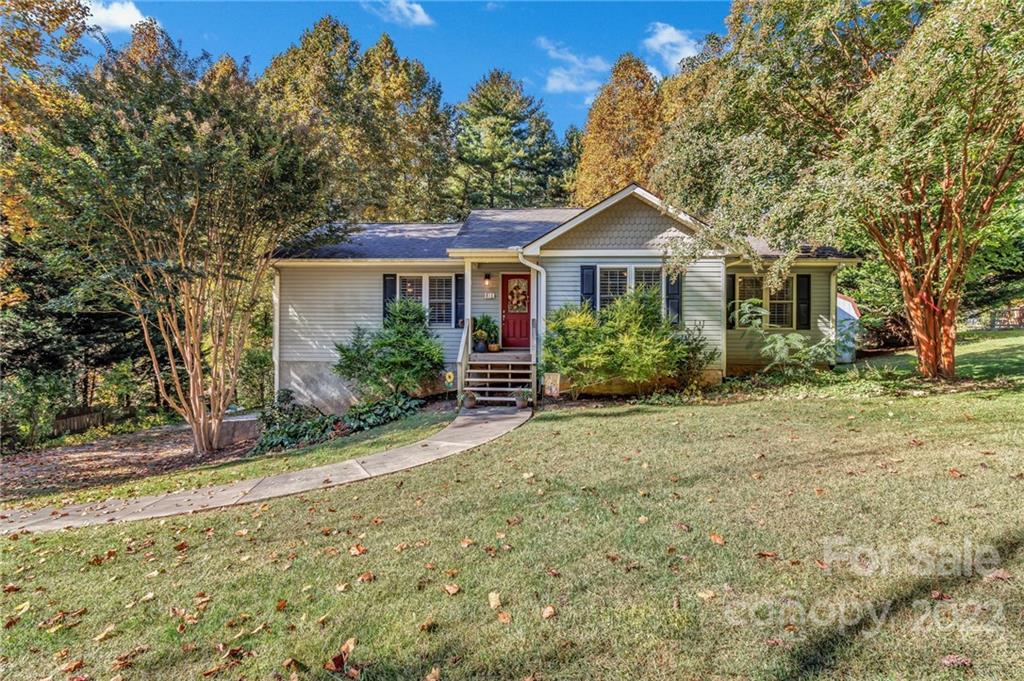 Photo of 85 Redden Rd in Hendersonville, NC