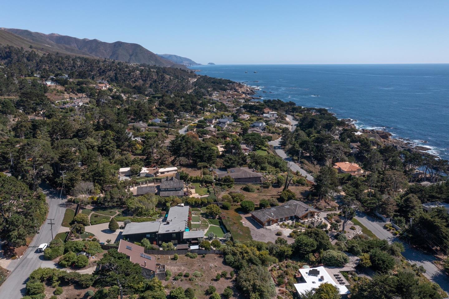 9 Yankee Point Dr, Carmel, CA 93923 4 Beds 4/1 Baths (Canceled