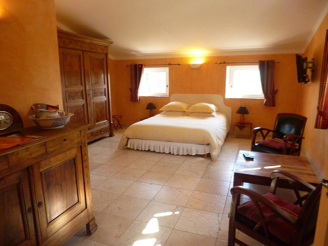 Our guest rooms fully equipped Chambres d'hôtes L'ESCALE