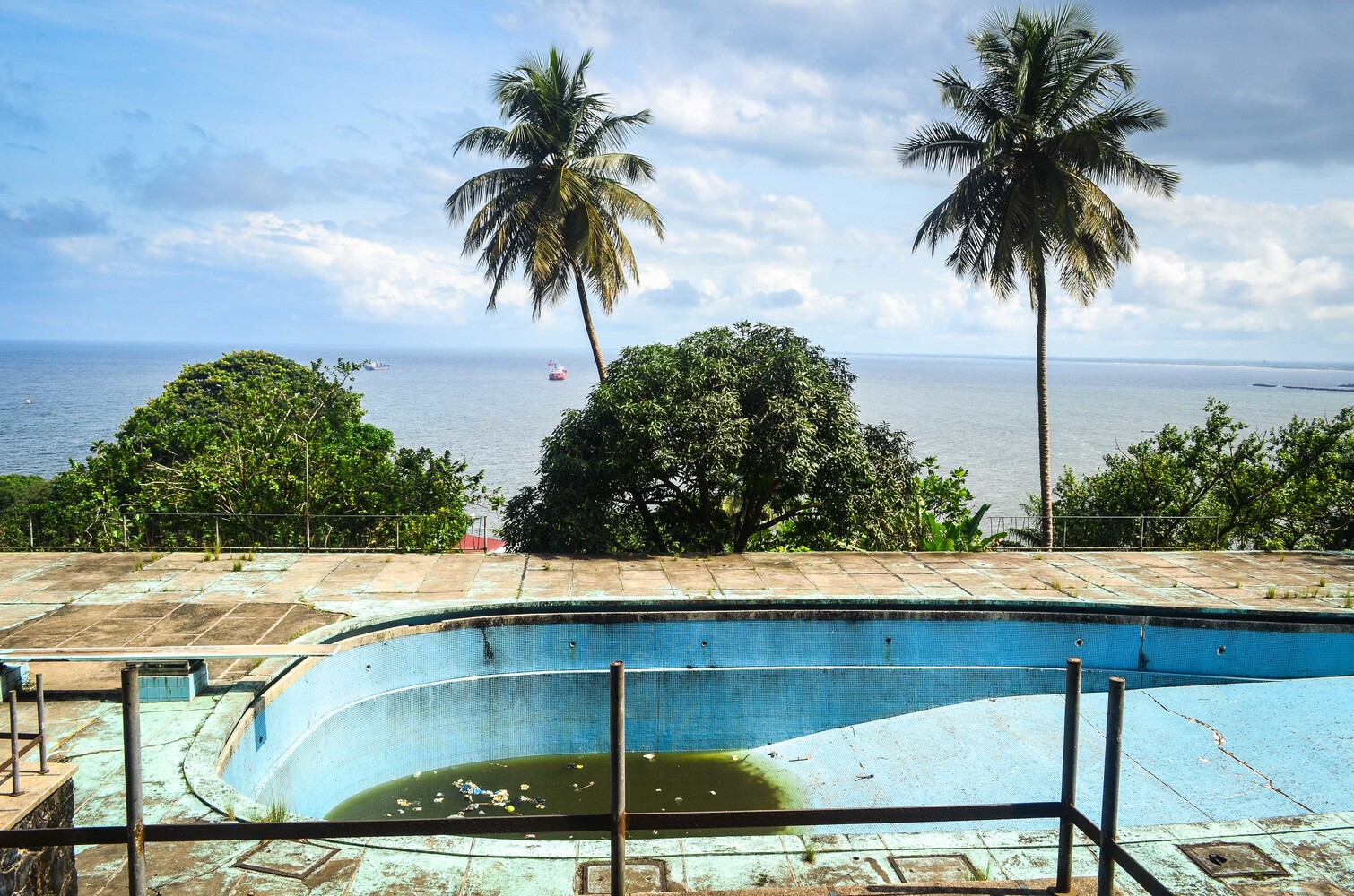 Swimming pool Ducor Hotel Monrovia, Liberia MLTSHP