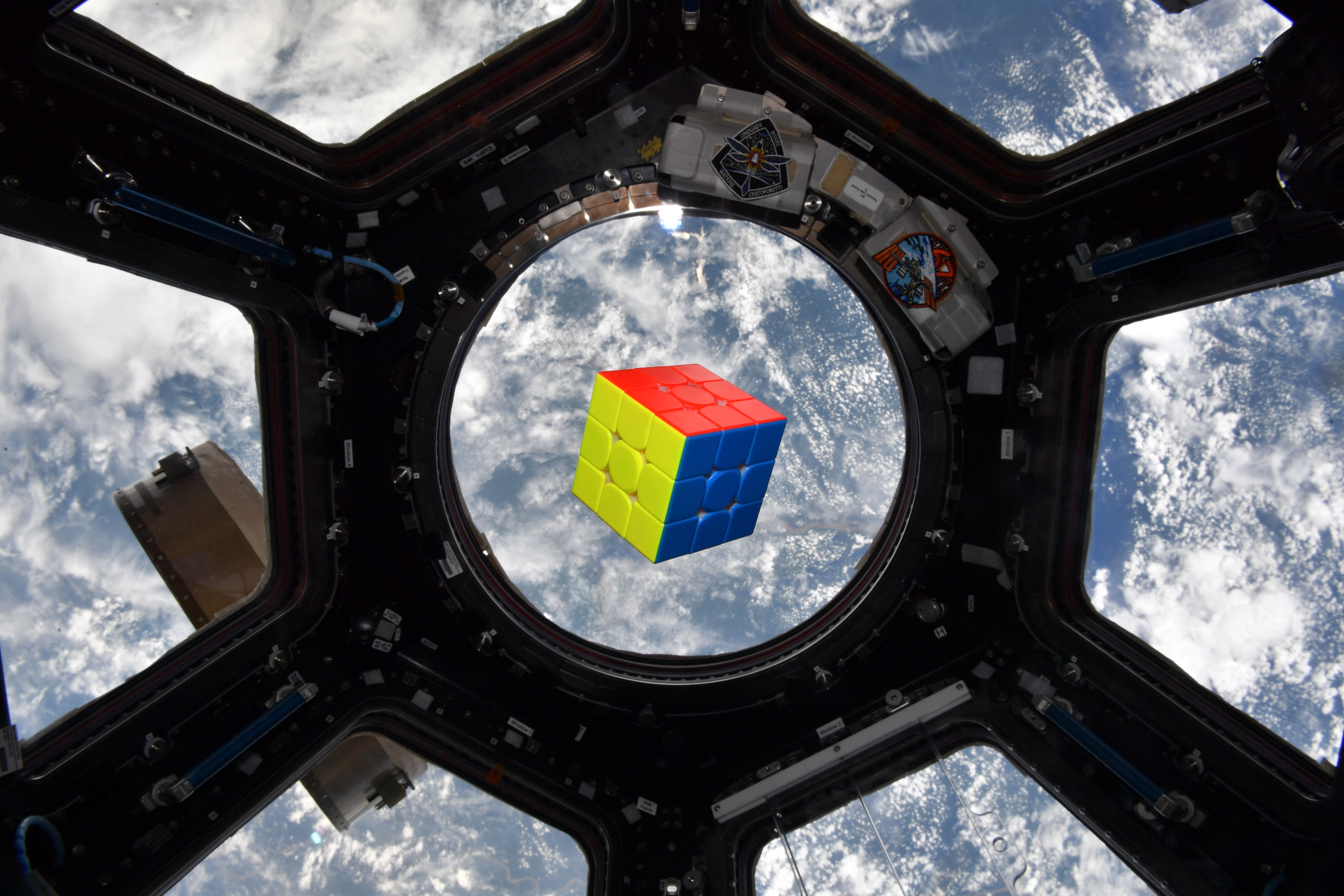Cube in Space MLTSHP