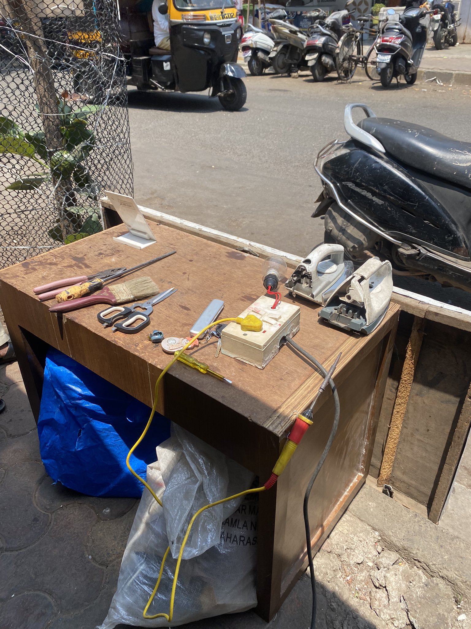 Earbud repair shop MLTSHP