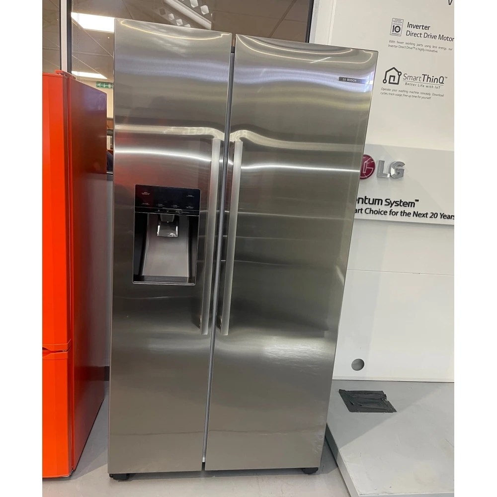 Bosch KAD93VIFPG EX DISPLAY American Style Fridge Freezer Ice & Water