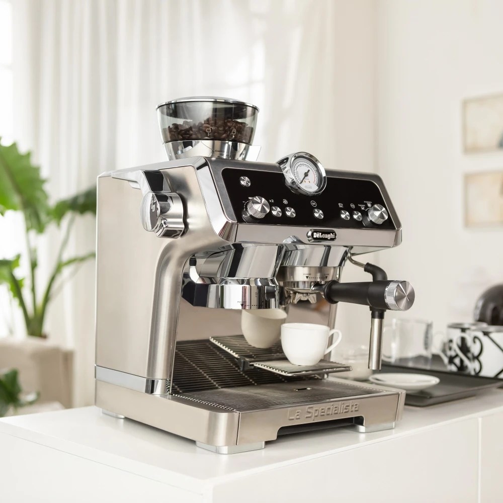Delonghi EC9335.M La Specialista Bean to Cup Freestanding Coffee