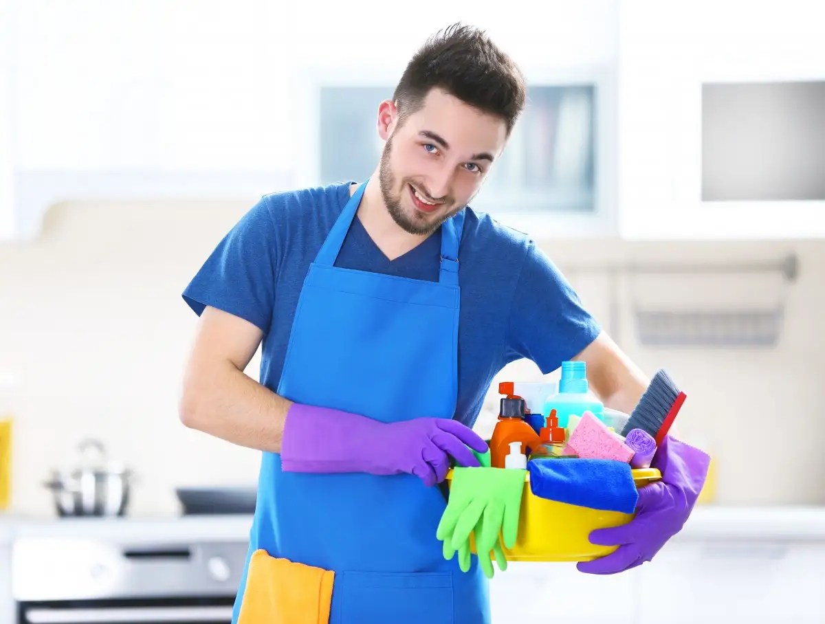 Cleaning Services Golden Hands Moving Canada