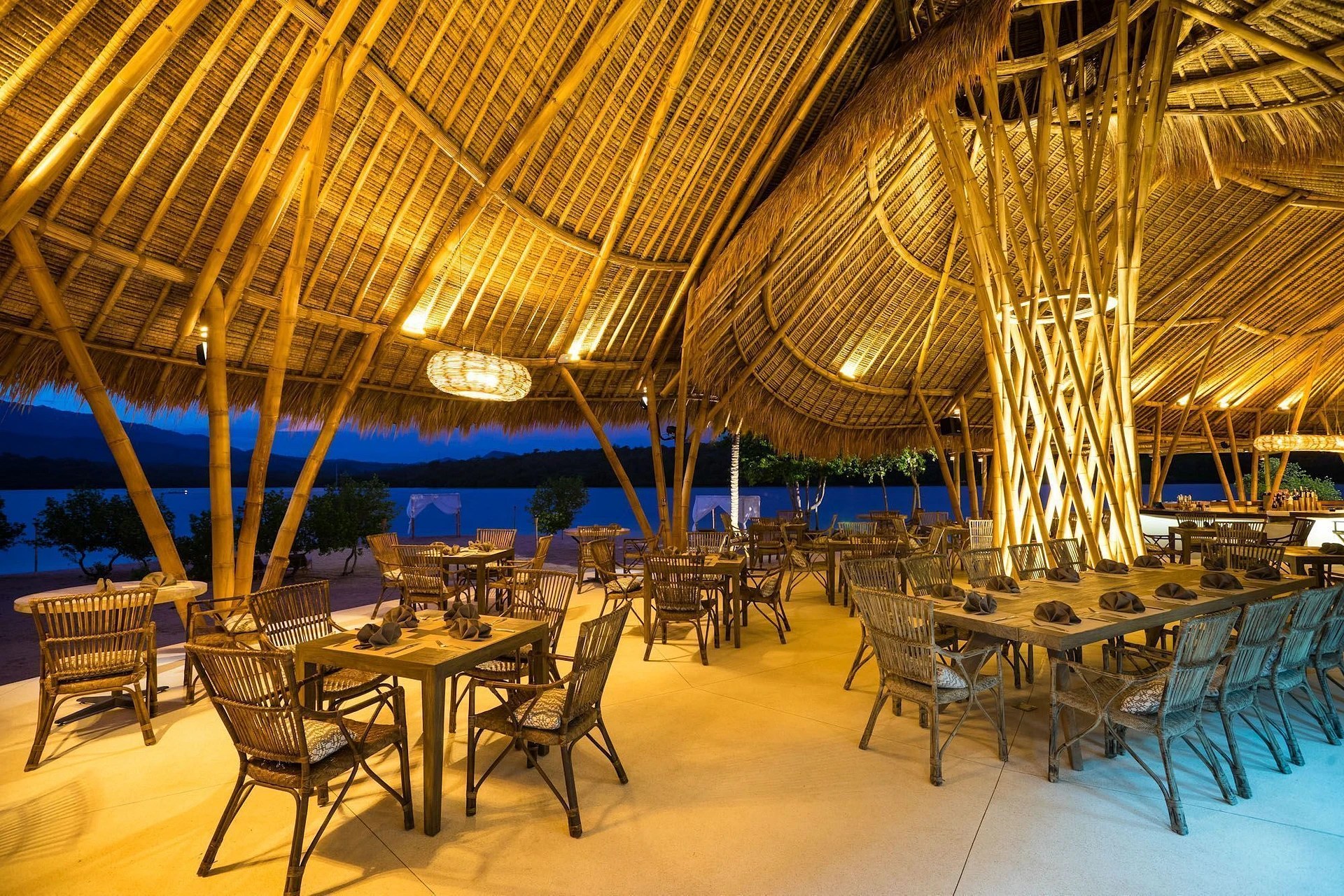 Hotel Pasir Putih Beach