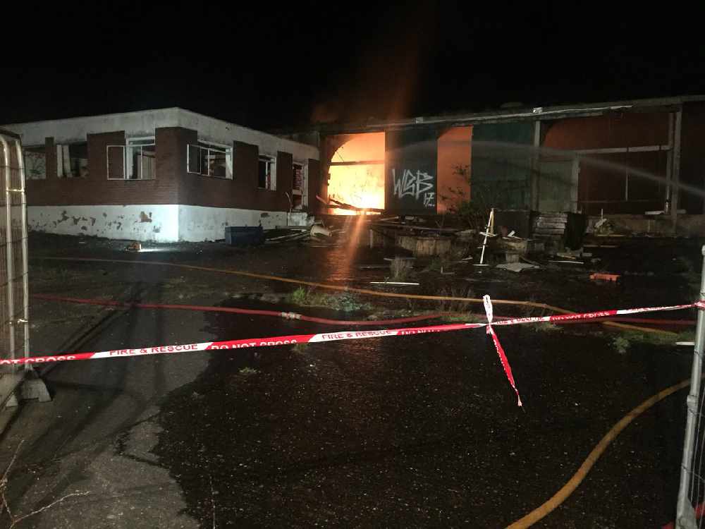 Firefighters tackle major blaze in Exmouth Radio Exe