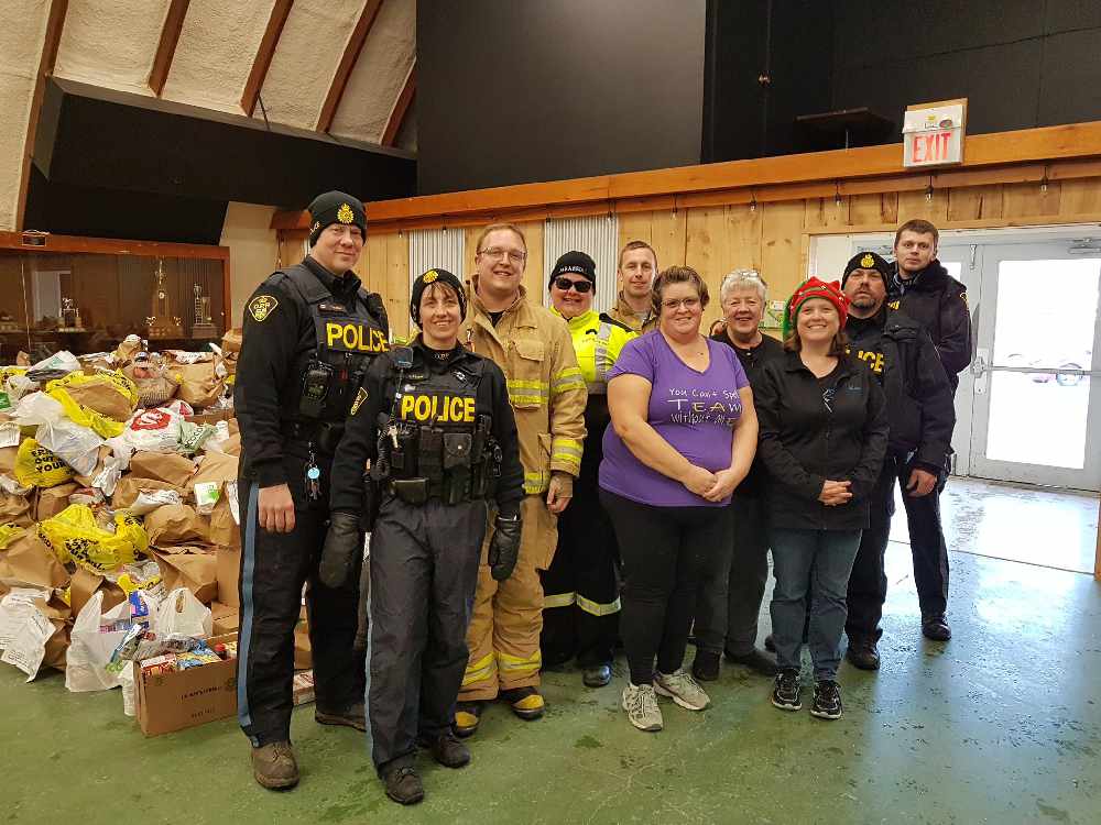 Food Drive a Huge Success in Brant County 104.7 Heart FM