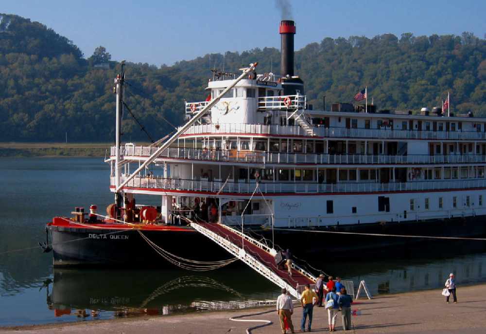 Historic Delta Queen Steamboat to resume overnight voyages on inland