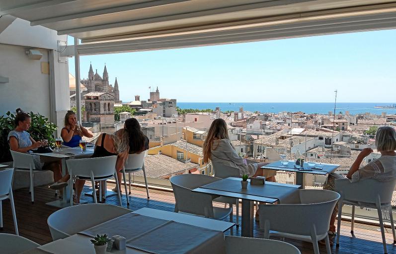 Aufs Dach gestiegen Spektakulärste RooftopBars auf Mallorca
