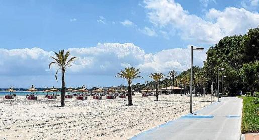 Über 90 Prozent weniger Strandliegen in Alcúdia vermietet
