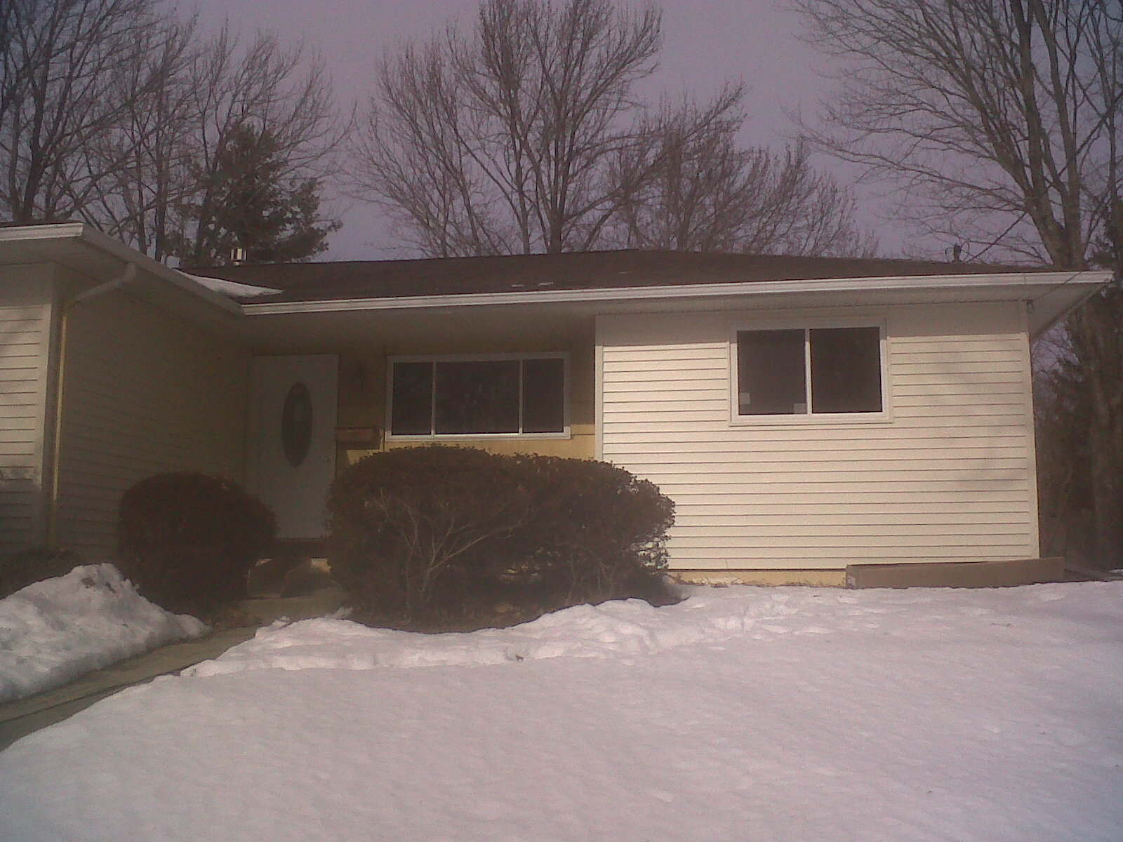 East Brunswick, New Jersey window and siding installation. M&M