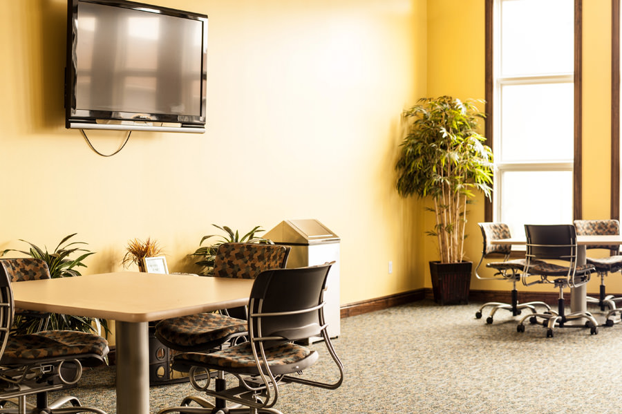 Chateau Royale Student Rental Facilities Chateau Royale Apartments