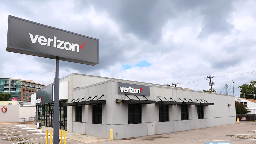 COMPLAINT: HOW TO CONTACT CORPORATE? Verizon.