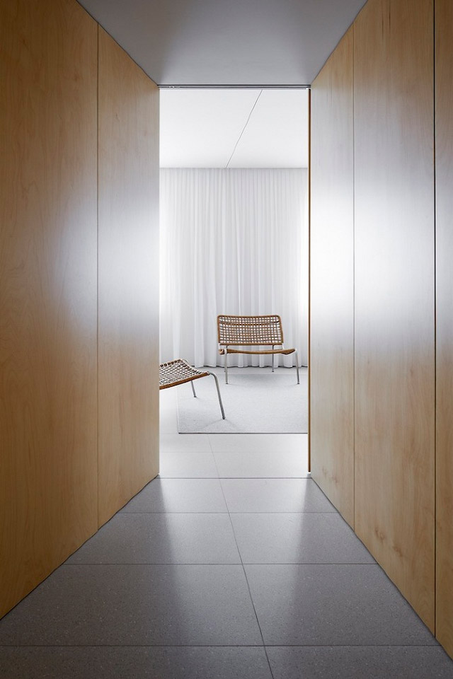 JA Apartment Refurbishment by Iñigo Beguiristáin mmminimal