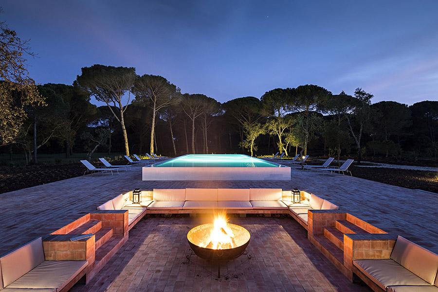 Renting a Villa in Portugal mmminimal