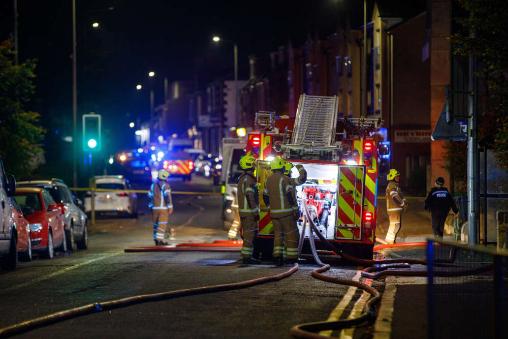 Firefighters tackle massive blaze at Lochgelly flats Kingdom FM