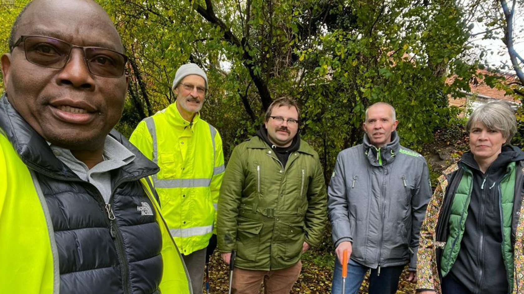Community litter picks underway in Newport Pagnell MKFM 106.3FM Radio Made in Milton Keynes