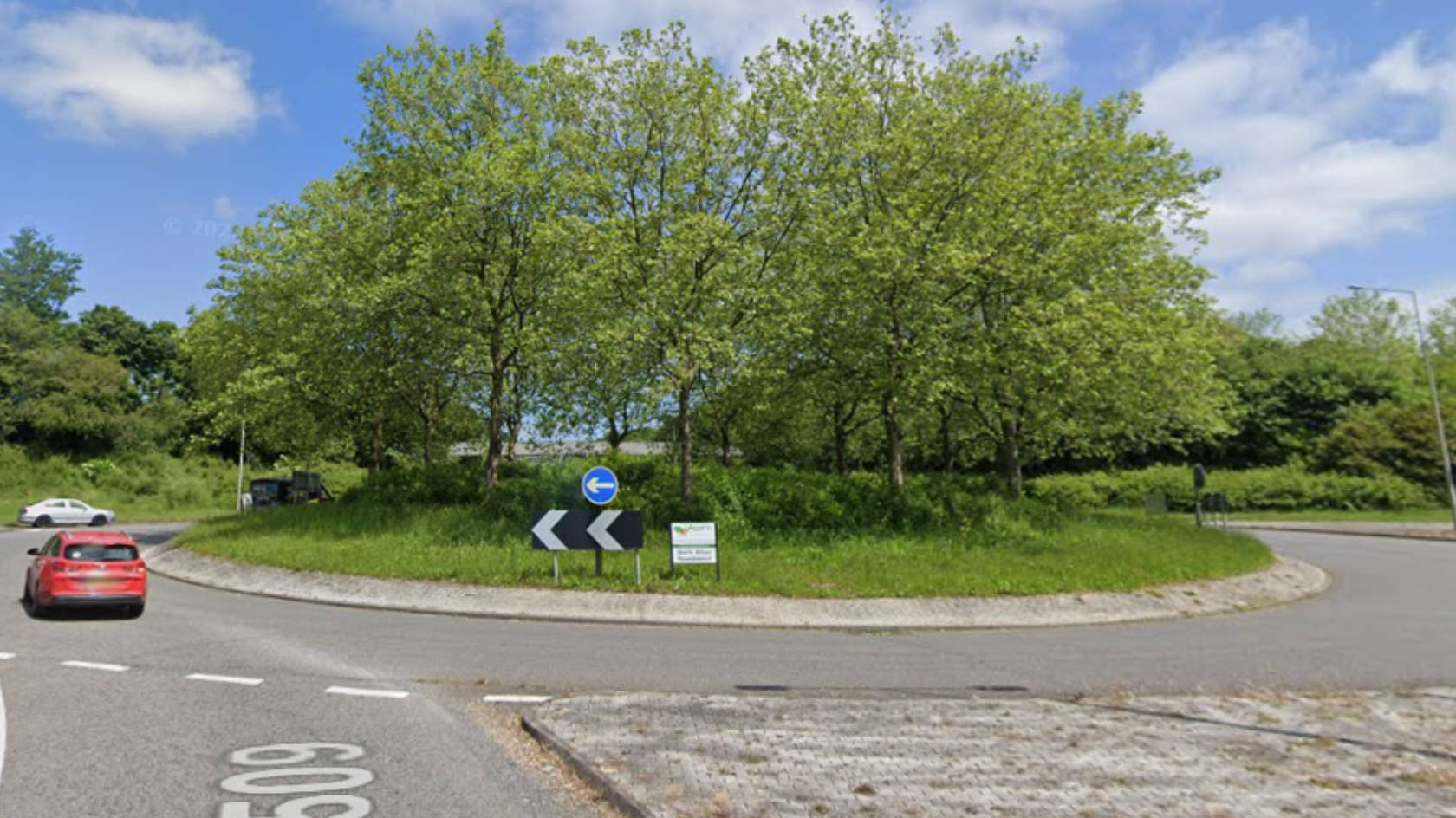 Appeal for witnesses following collision at Milton Keynes roundabout