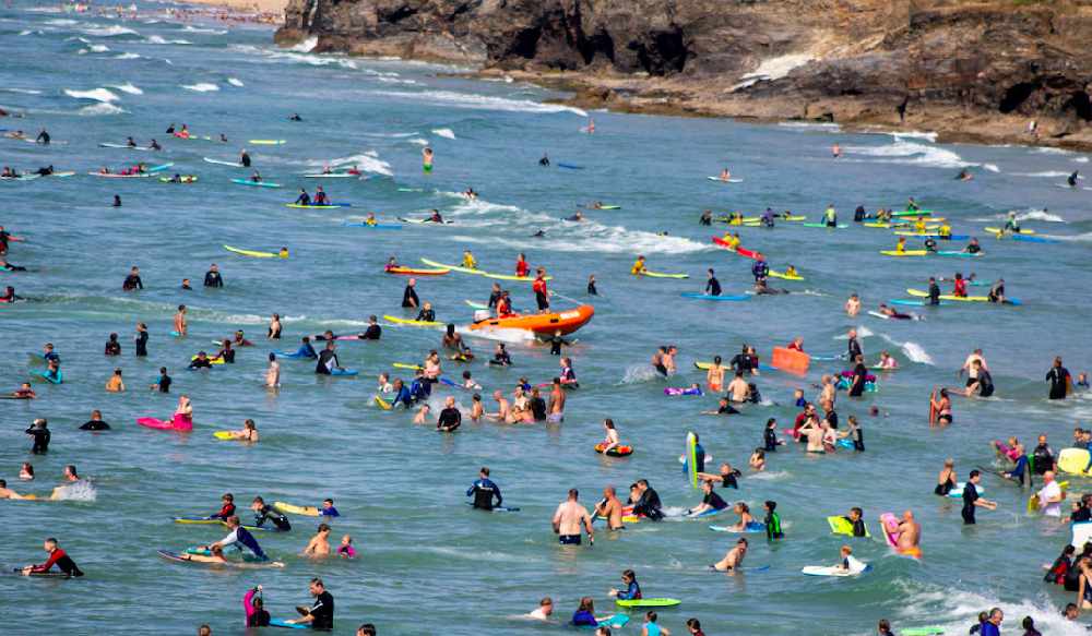 Devon's RNLI lifeguards go offduty Radio Exe