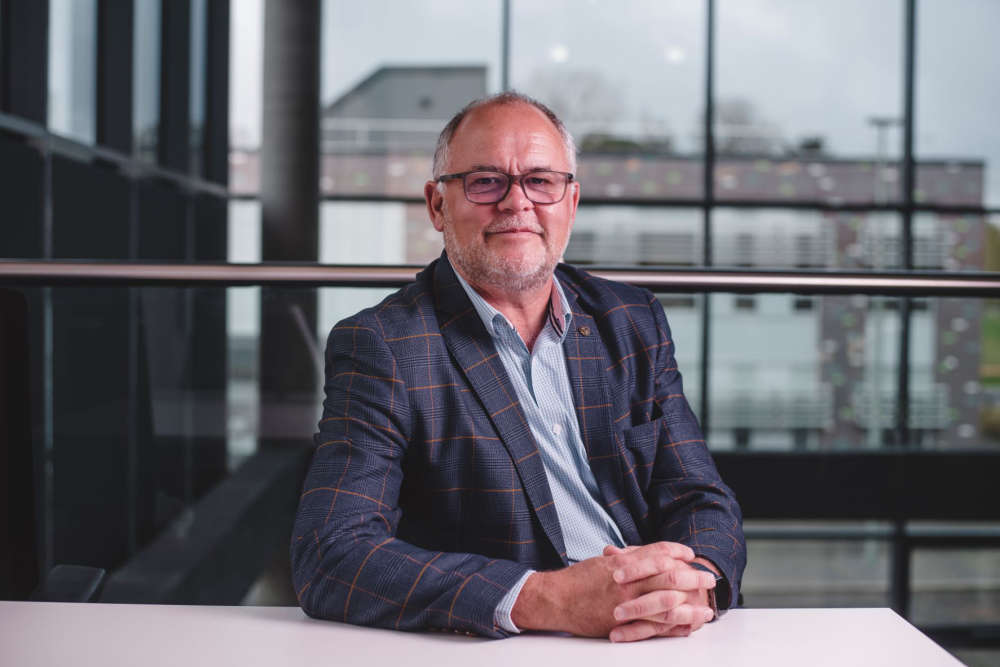 Exeter Chamber calls for fuel price cap Radio Exe