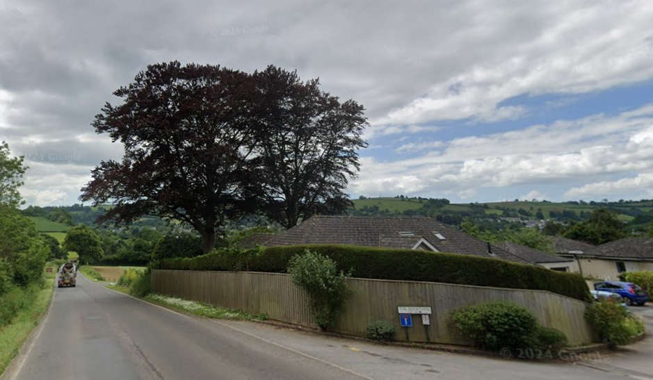 Speed limit cut unlikely on busy Totnes road Radio Exe