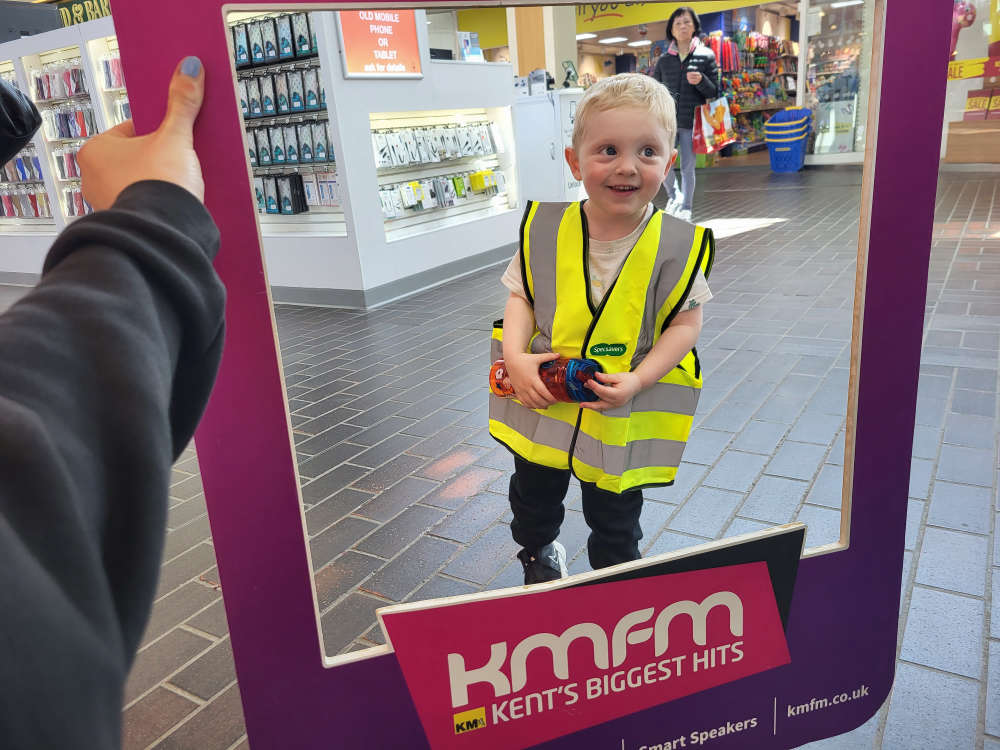 Specsavers, Hempstead Valley Opening kmfm