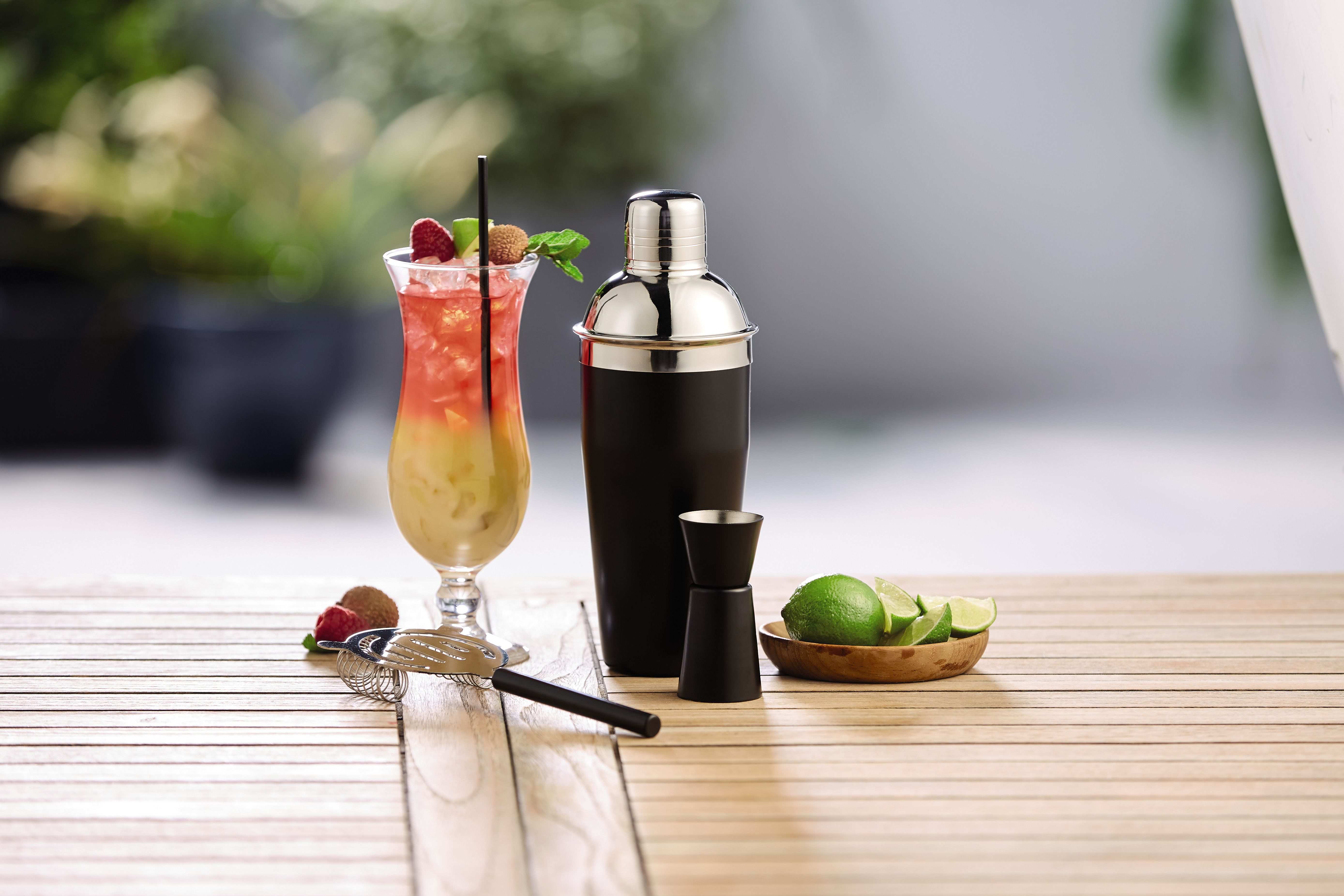 Aldi unveil outdoor furniture collection, featuring a firepit and mini