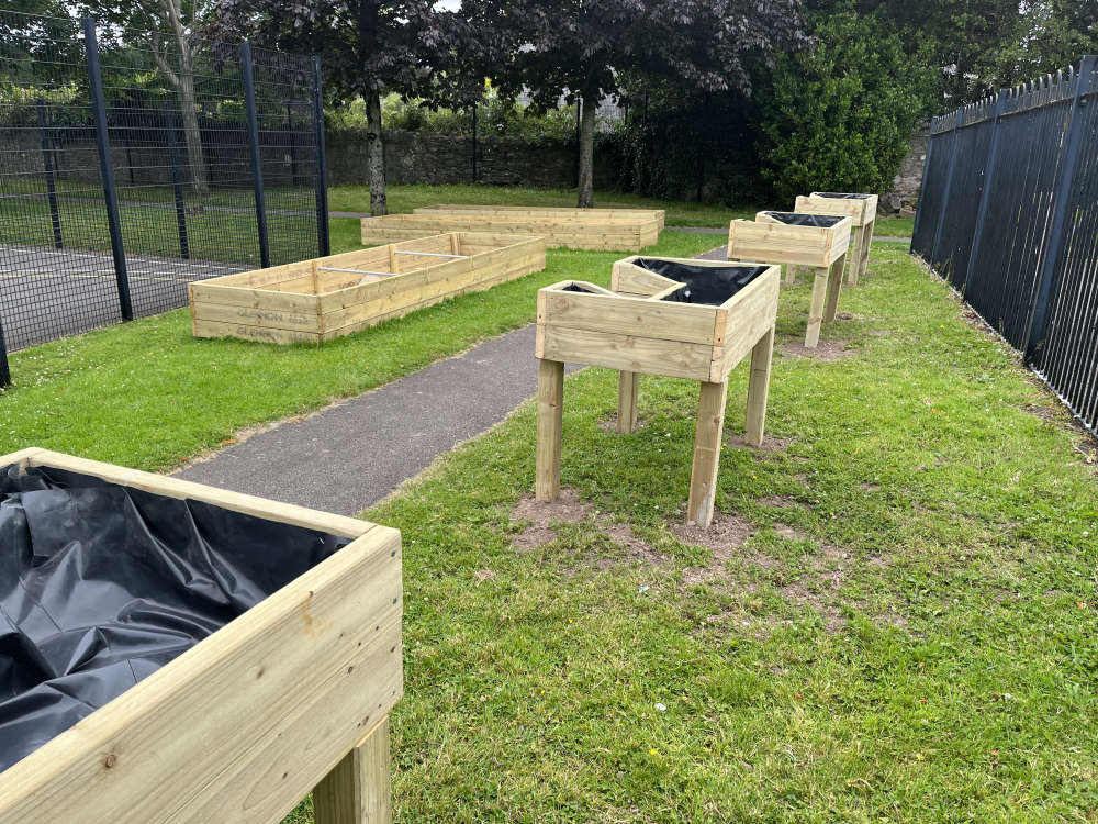 Planters added to Community garden in Cork Cork's 96FM