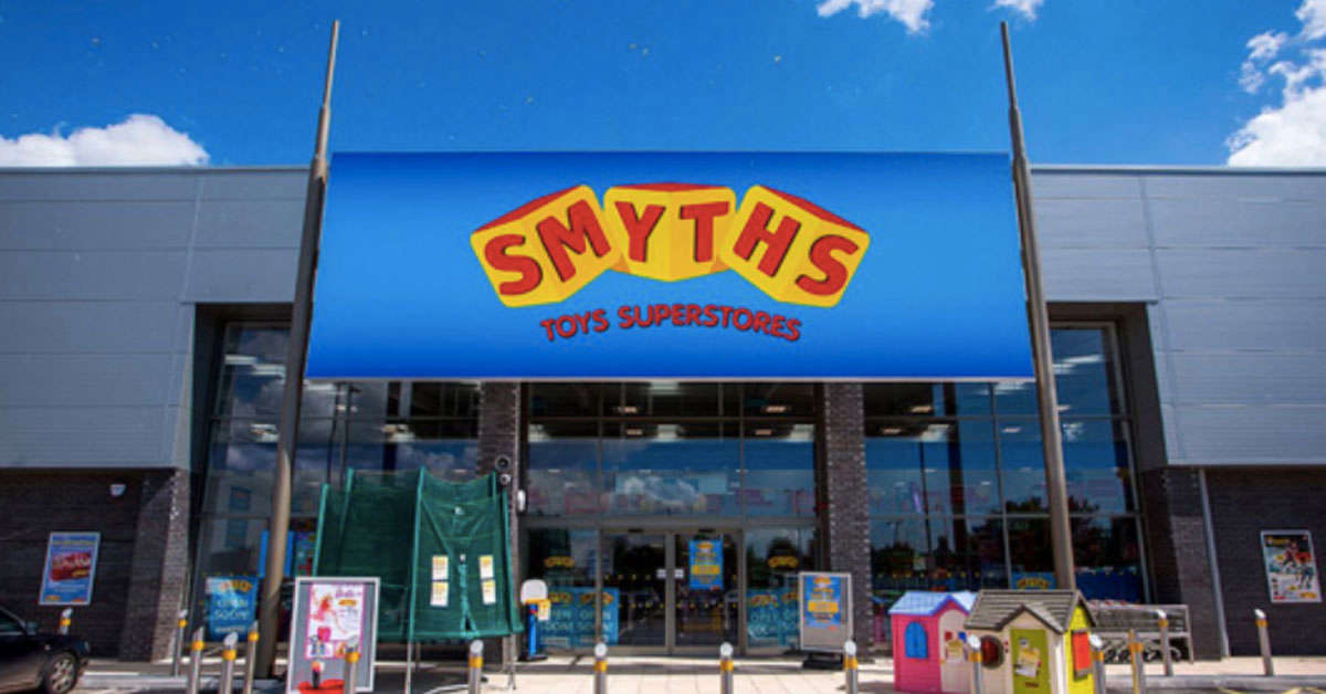 Smyths Toys extend opening hours for Christmas shoppers Dublin's FM104