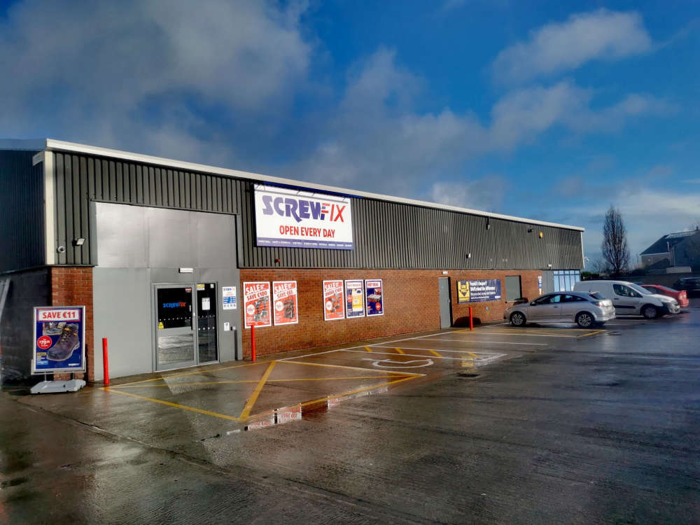 Jobs boost for Limerick town as new store opens Limerick's Live 95