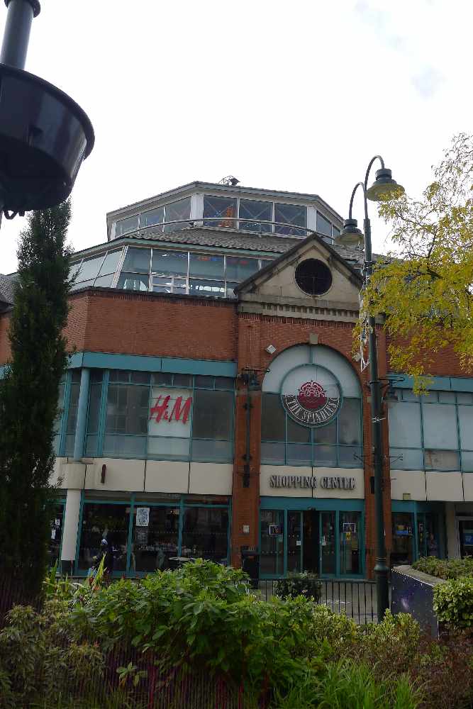 Council buy Spindles Shopping Centre and will move Tommyfield Market