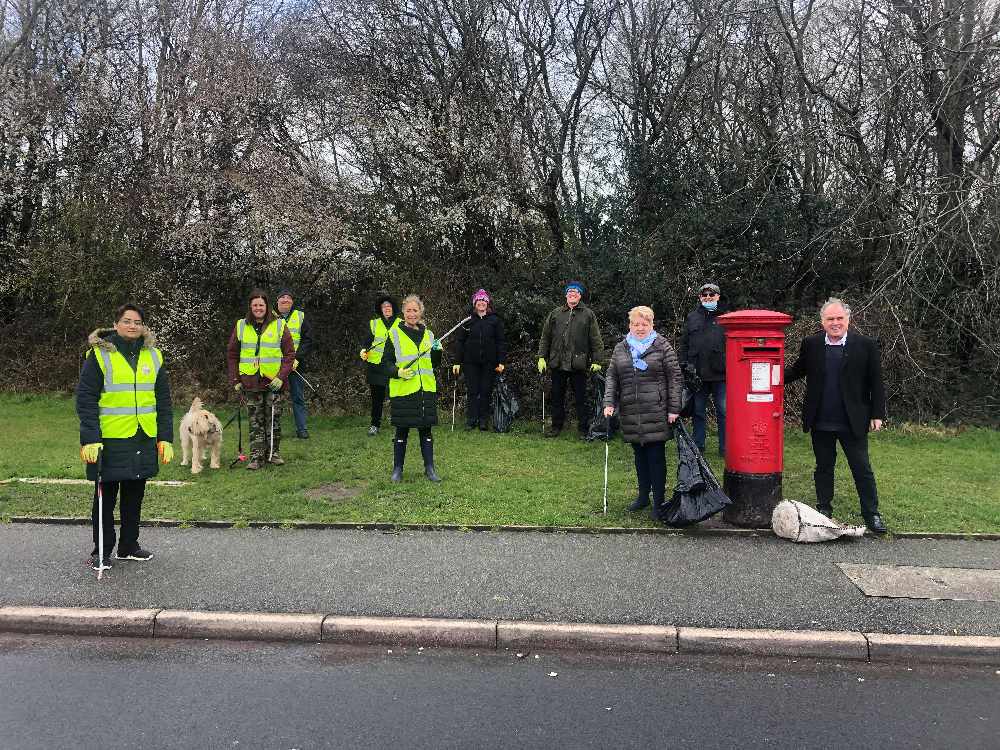 Community cleanup in Dukinfield Quest Media Network Tameside Radio