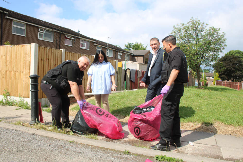 Council leader sees Don't Trash Oldham team in action Not Really Here