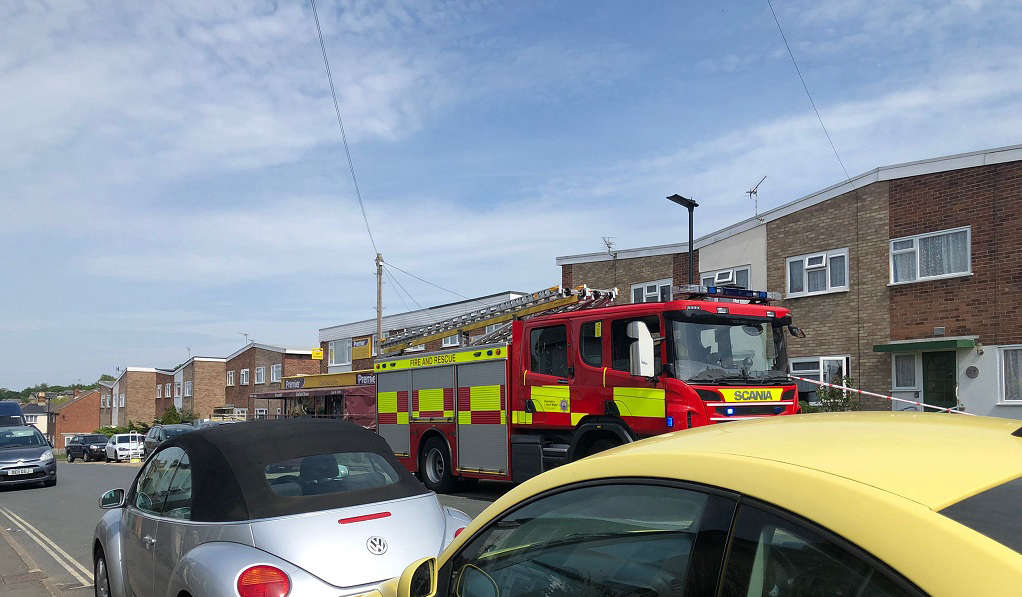 Fire Service Respond To Electricity Fault On Oakfield High Street