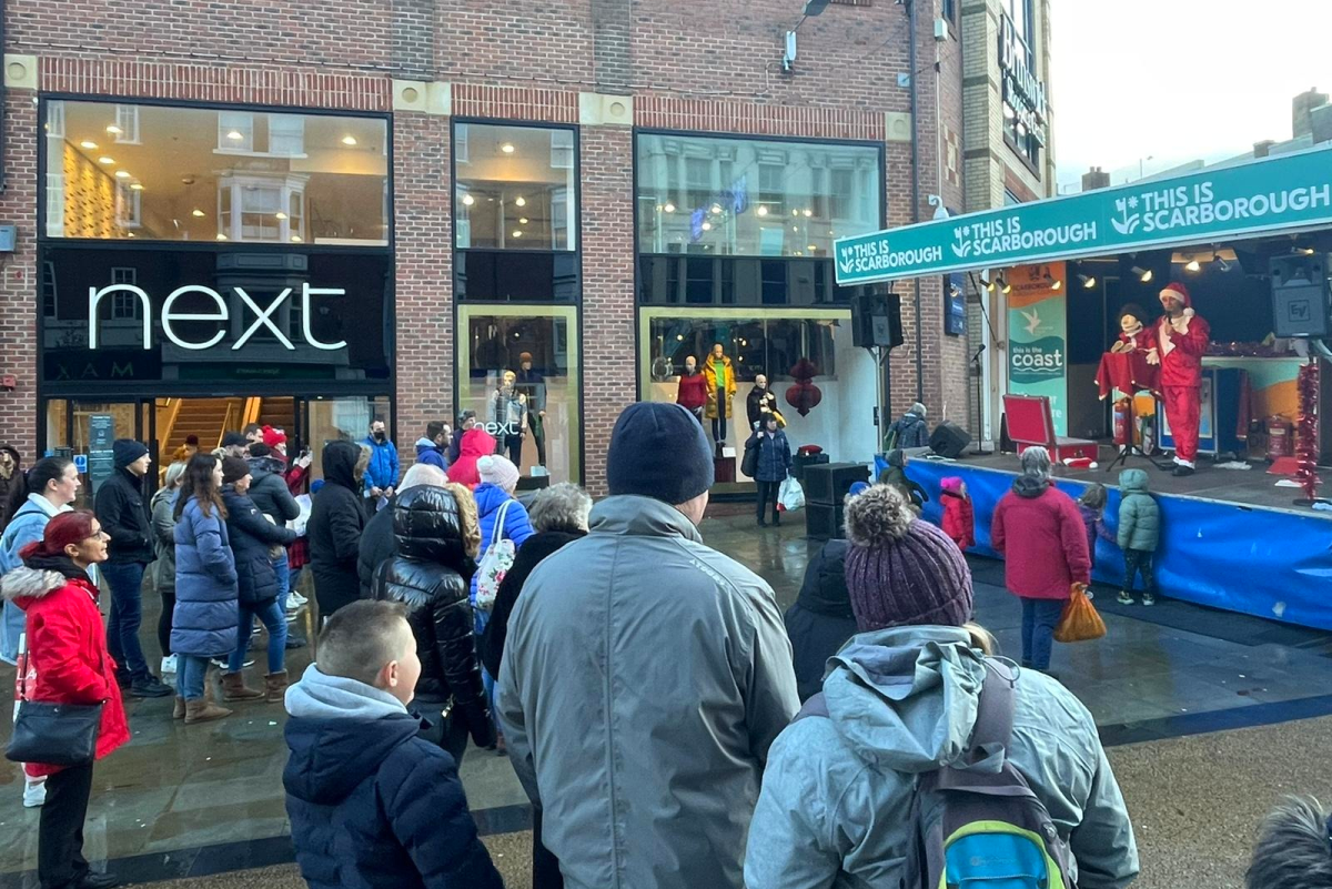 Christmas Entertainment Brings Families to Scarborough Town Centre