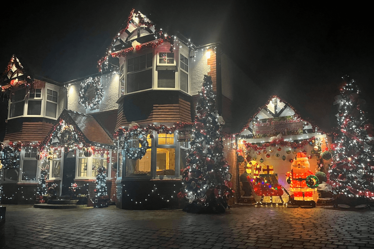 Scarborough Family Support Saint Catherine's with Christmas Lights