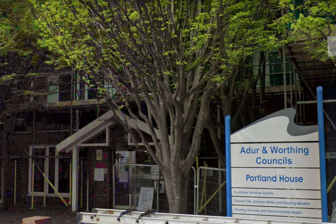 Council commits £100,000 to Worthing "Cost of Living Roadmap" V2 Radio