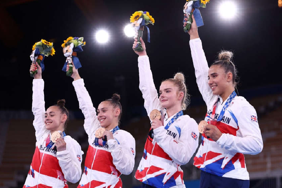 Olympic Bronze in Gymnastics for Aylesbury's terrific twins! Bucks Radio