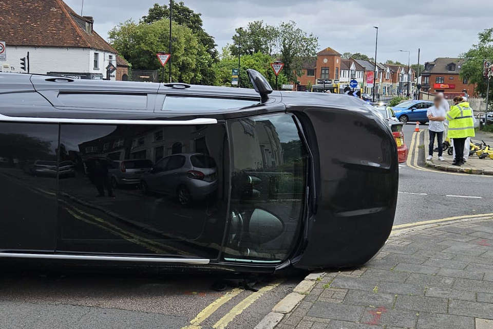 Two Vehicle Crash in Cambridge Street Bucks Radio