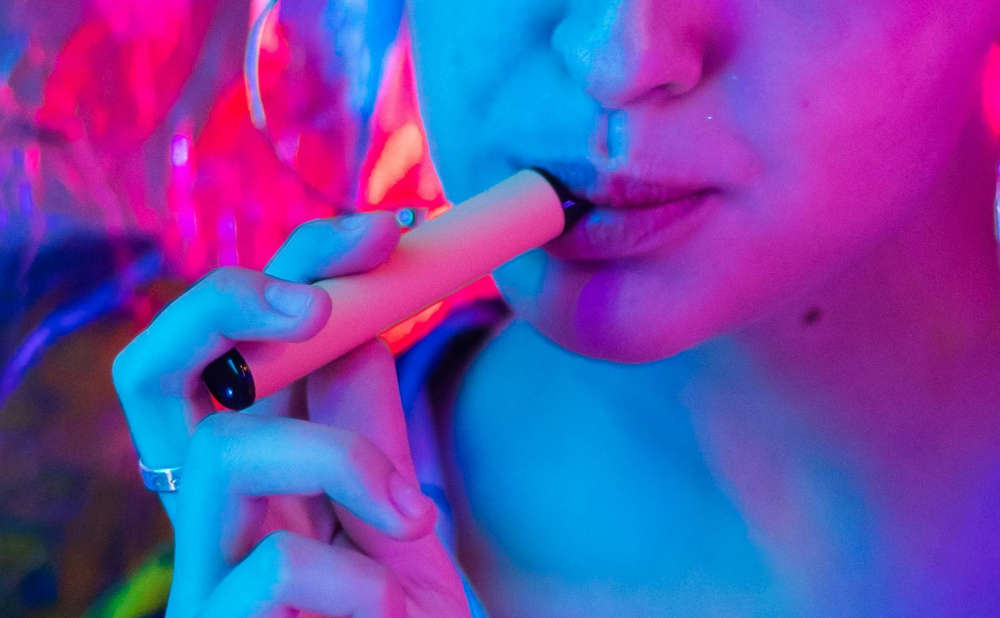 Should disposable vapes be banned? 3FM Isle of Man