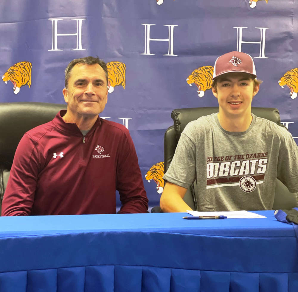 Hollister Basketball Player to Continue Career at C of O 98.1FM