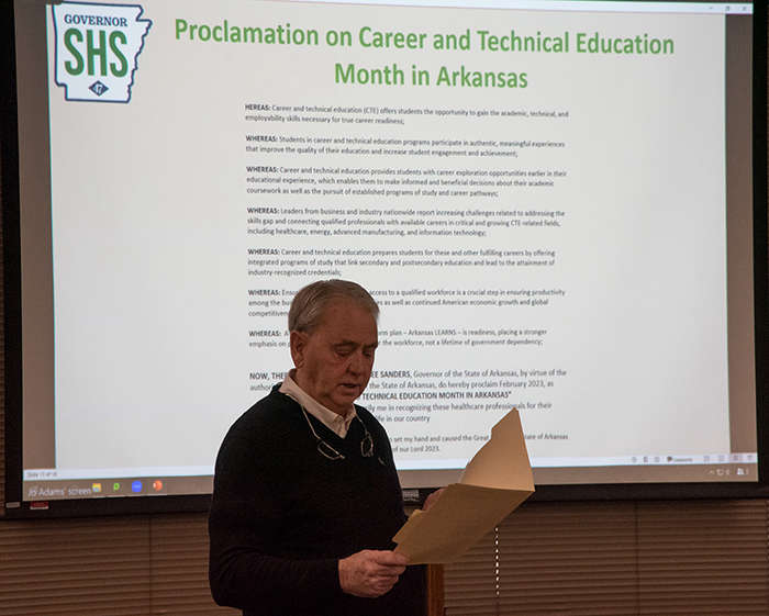 Harrison Mayor Issues Proclamation for CTE Month New Country 1029