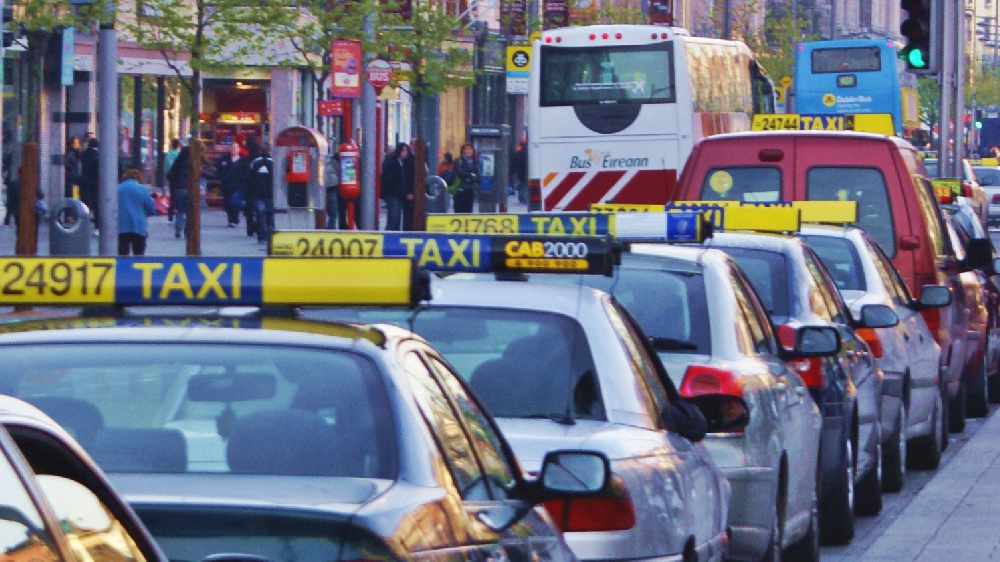 Cork taxi company installs perspex glass in taxis to ensure passenger