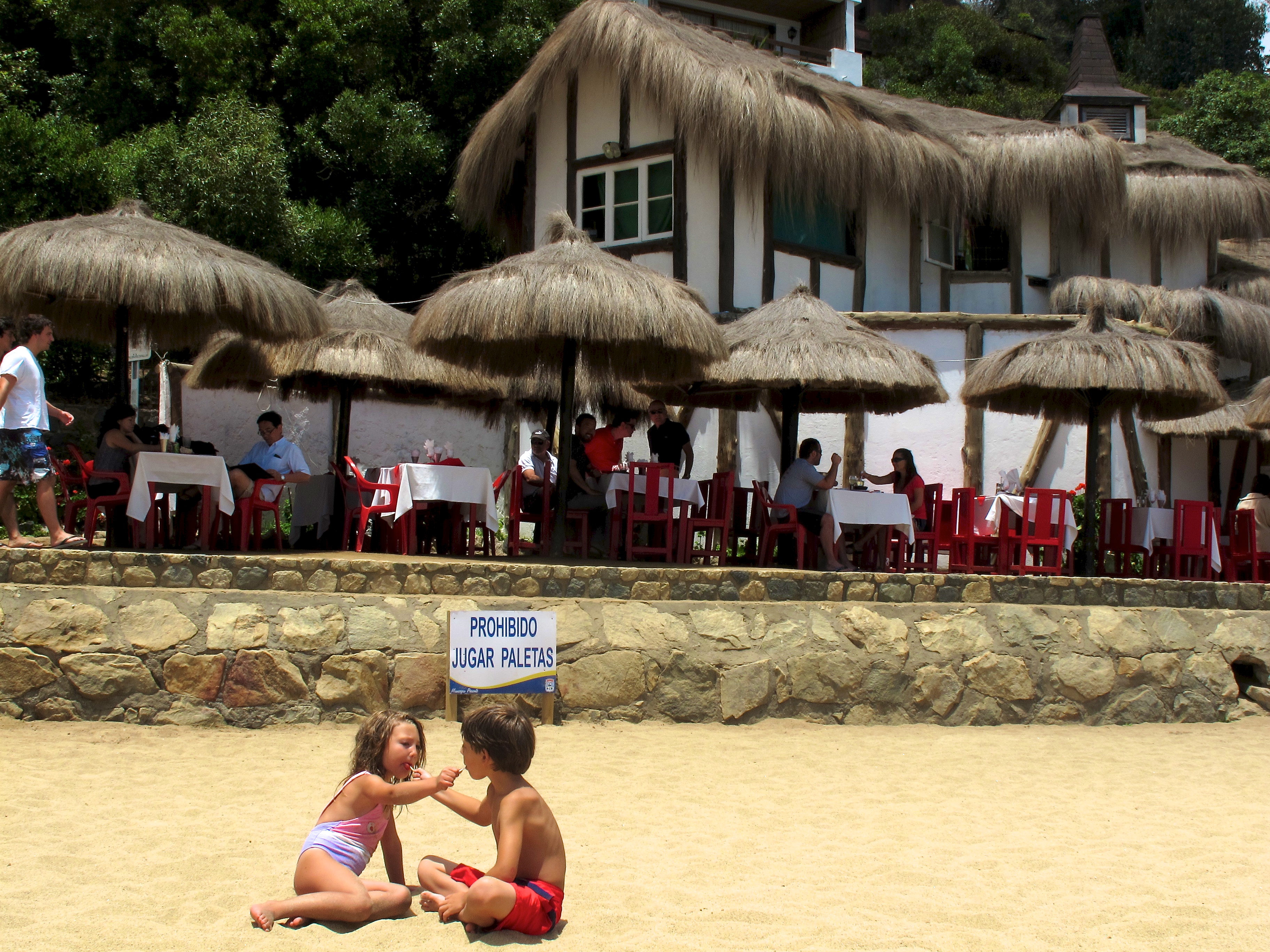 Central Chile from Valparaiso to Zapallar the M chronicles