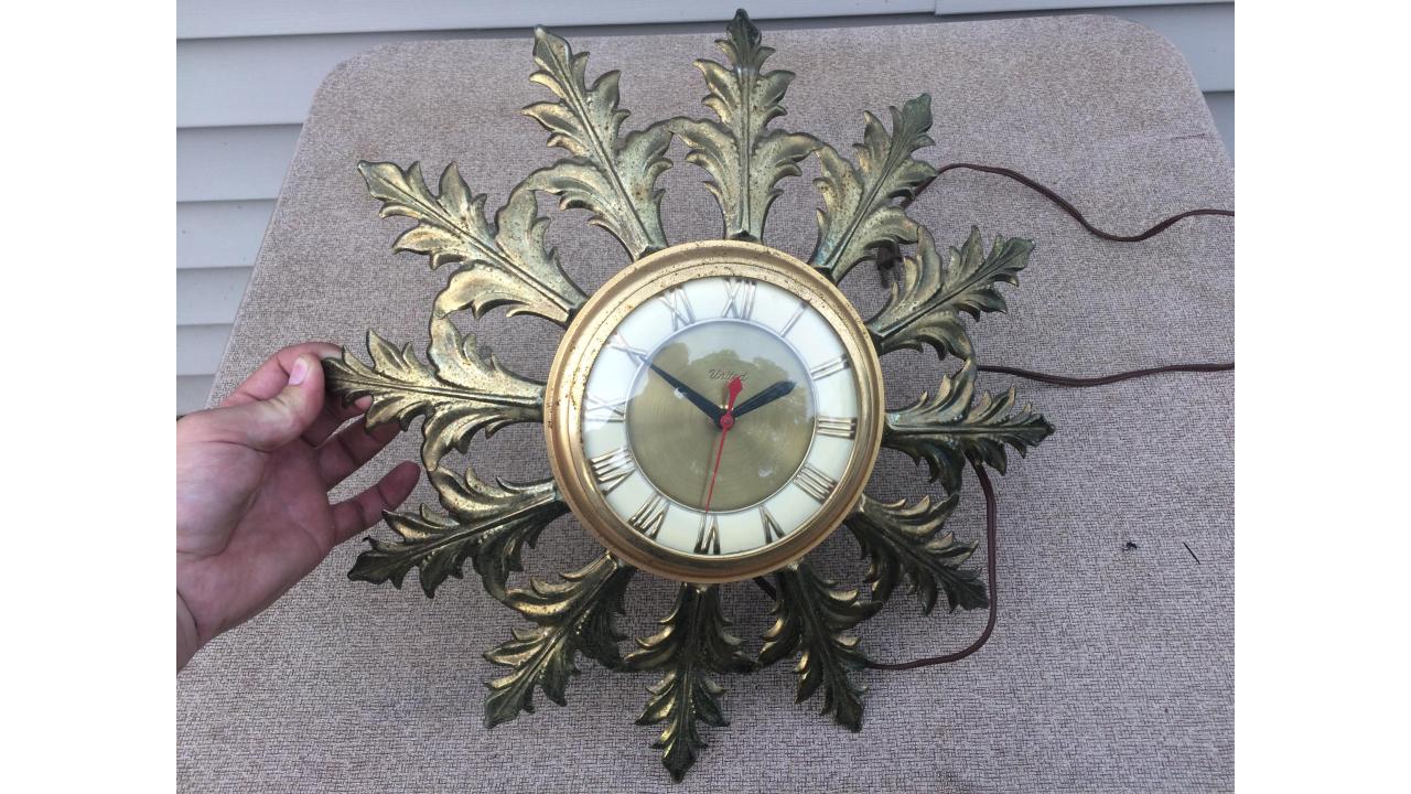 Vintage Wall Clock Great Clock! St. Paul