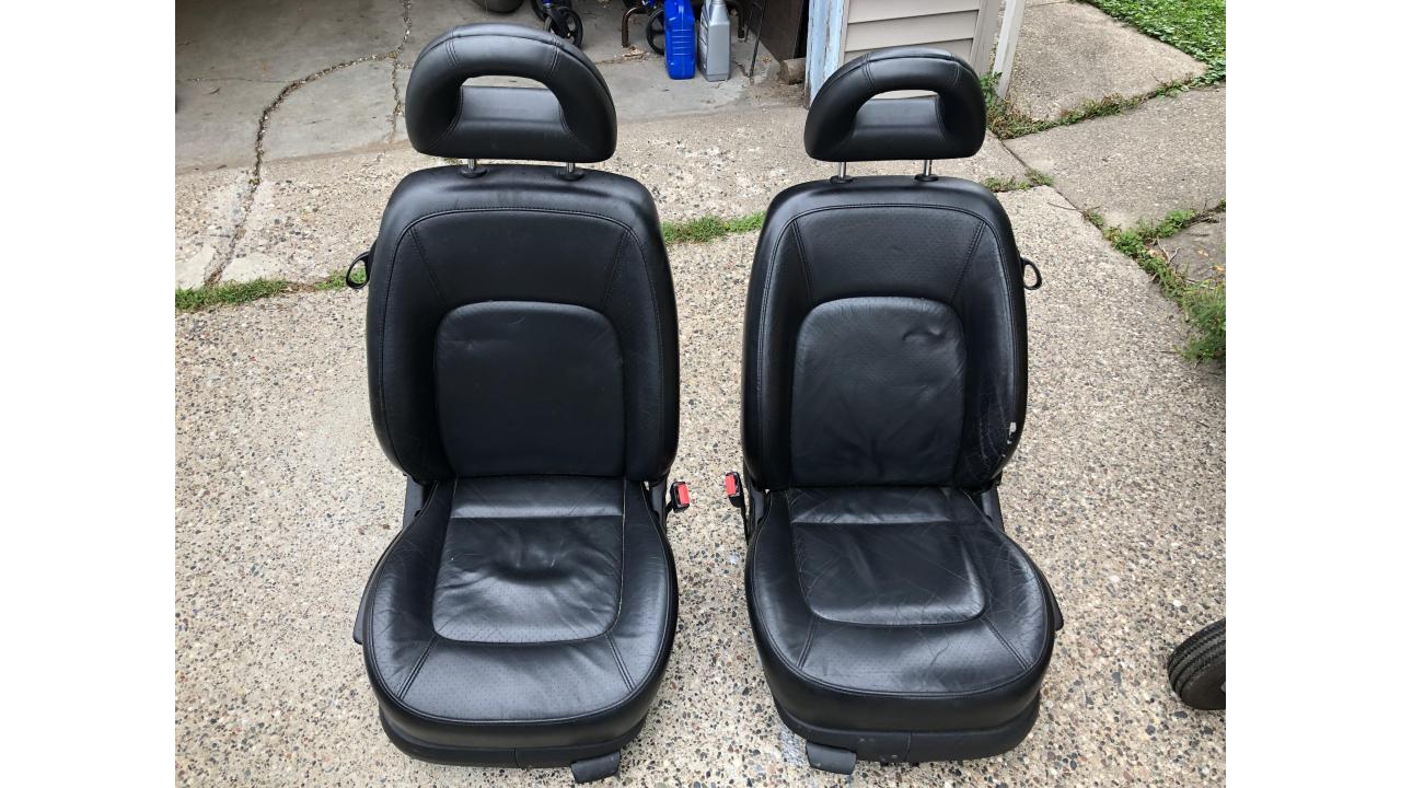 Volkswagen New Beetle Leather Seats St. Paul