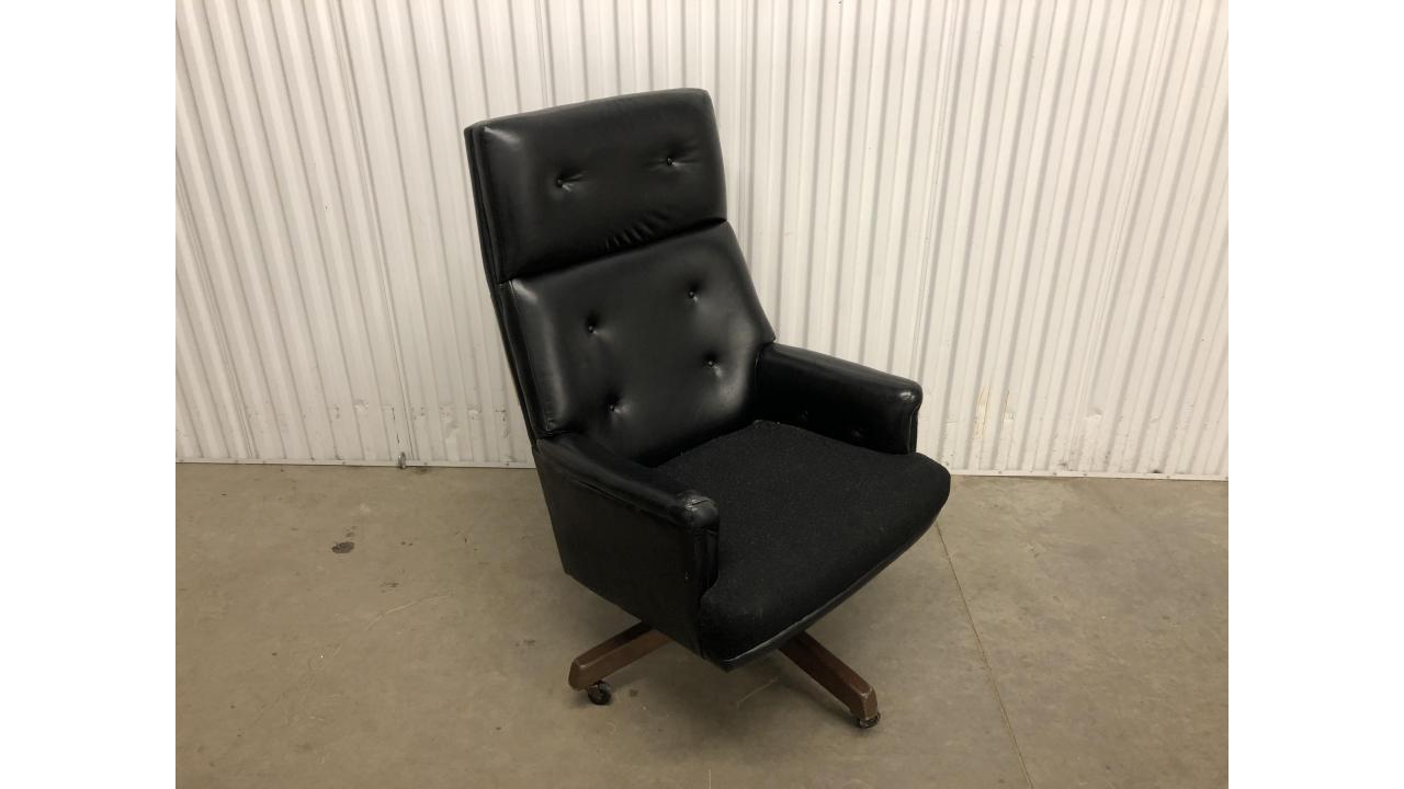 Vintage High Back Office Chair Vintage HON High Back Office Chair Black, Mid Century! St. Paul