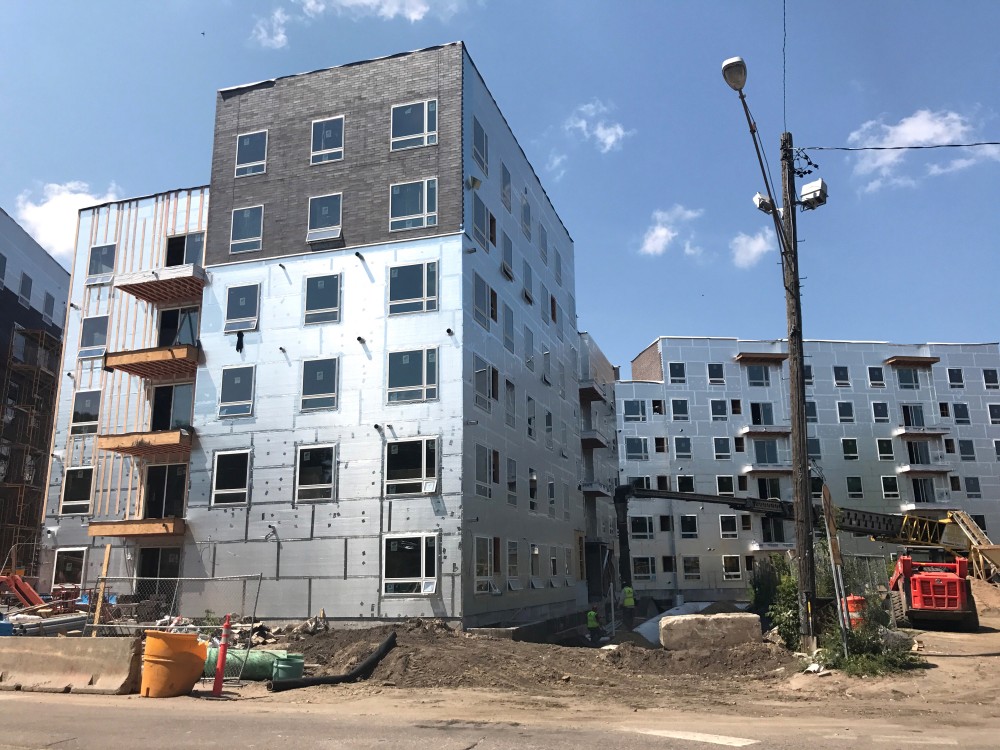 More students displaced by unfinished campus apartment